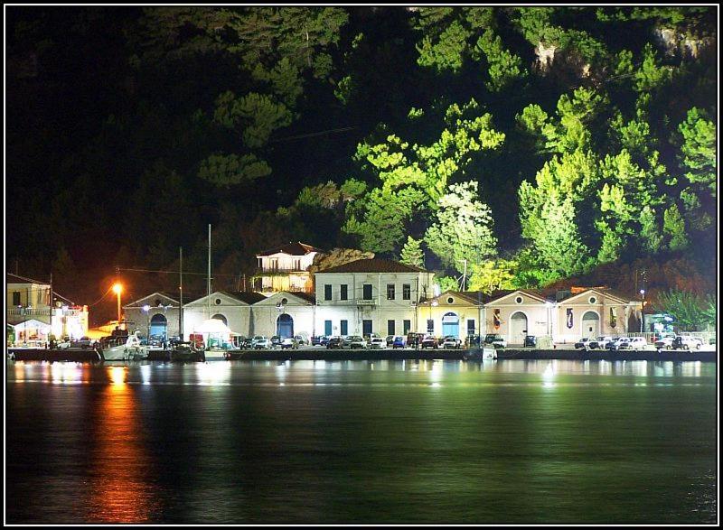 Samos Marias' Stone House 1 Villa Karlovassi Exterior photo